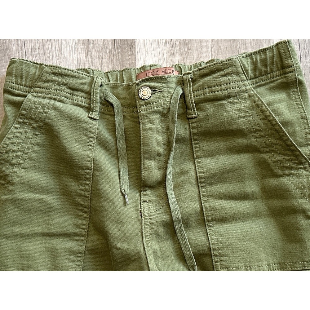 Judy Blue Womens Noel Drawstring Army Green Olive Green Pants Size 5/27 **FLAW** - Picture 3 of 16